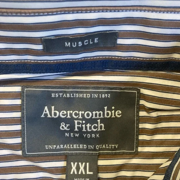 ✨ NWT Abercrombie & Fitch Muscle Fit Shirt ✨
🤍 Brown & White Vertical Stripes 🤍 - Picture 4 of 5